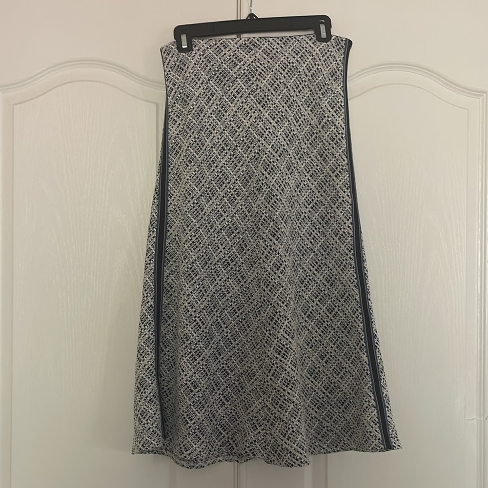 Midi skirt of the French brand Maje, like new, without labels, size 8